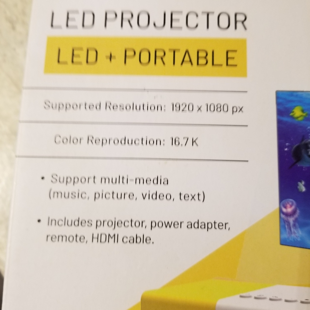 New LED projector - Picture 2 of 5